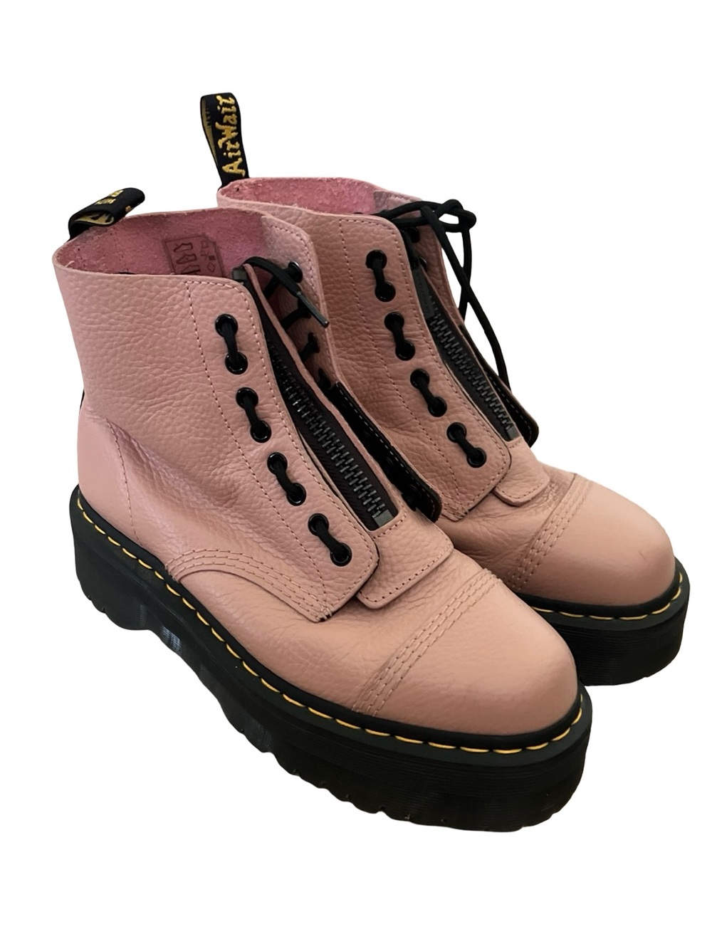 Dr Martens Sinclair Boots in Peach Leather Size 10